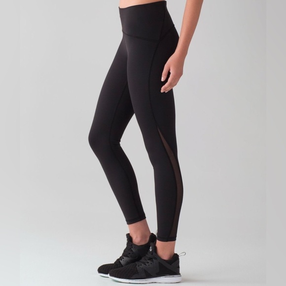 Lululemon Black High-Waisted Leggings small medium Size 6 - Picture 1 of 4